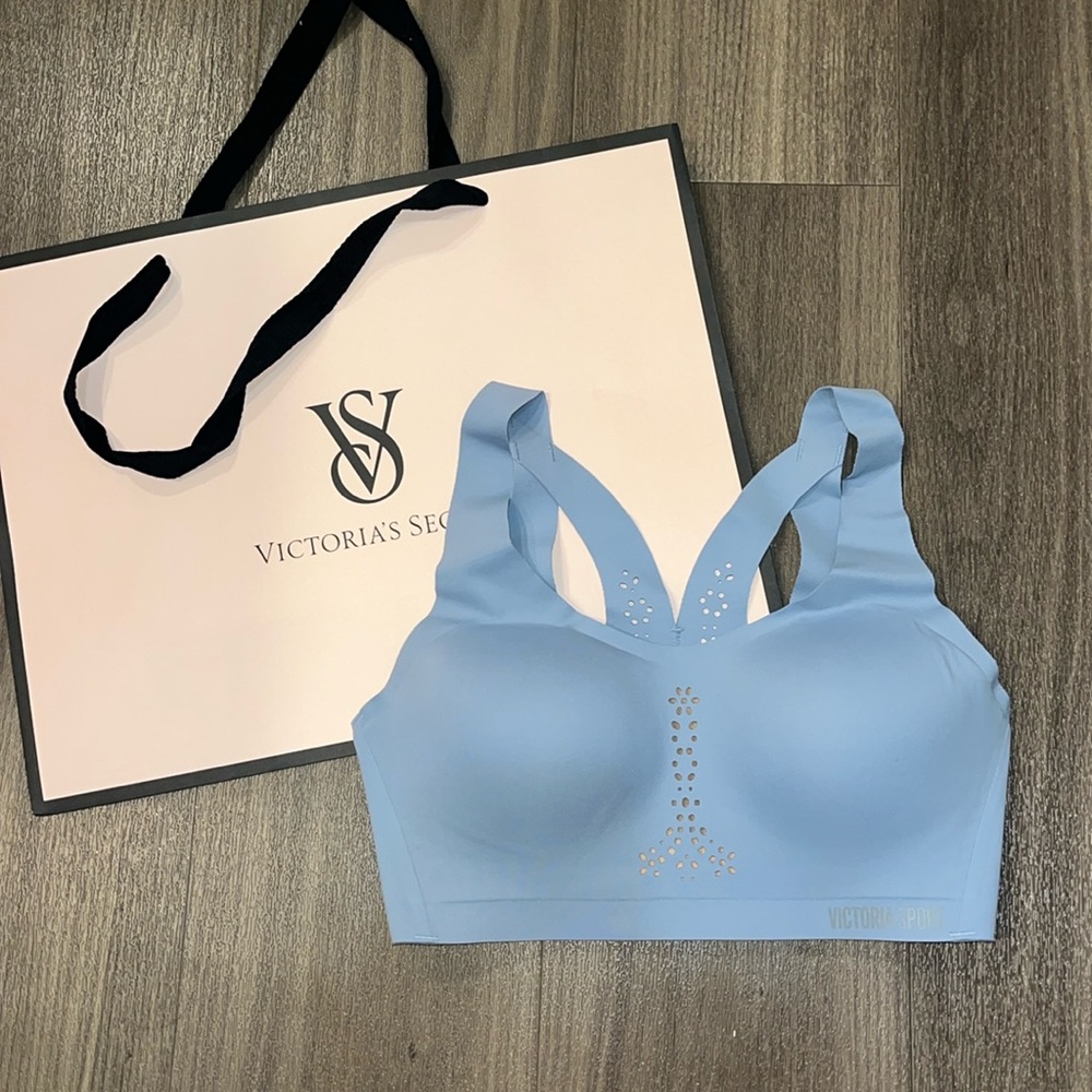 Victoria’s Secret Sports Bra 32D